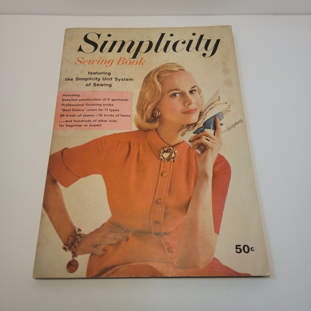 💚 Vintage 1957 Simplicity Sewing‎ Book - Simplicity Unit System of Sewing